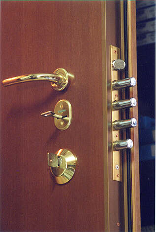 Pronto intervento fabbro 349.3919881. assistenza 24h, apertura porte ... Nuove serrature per porte blindate